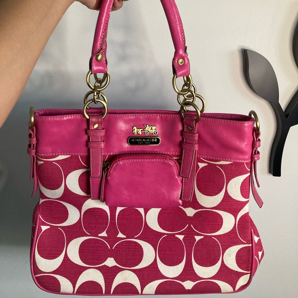 Vintage Hot Pink Coach Purse With Gold/Brass Hardware And Pouch Purse Attachment